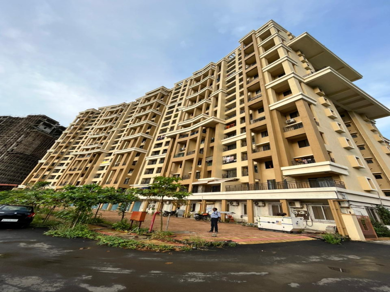 2 BHK Flats & Apartments for Sale in Bolinj, Mumbai (704 Sq.ft.)