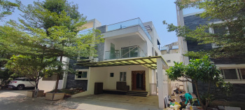 4 BHK Luxury villa for resale near Narsingi