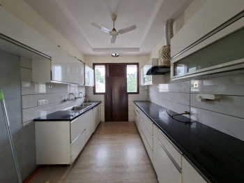 Toket : Brand new 3 BHK with Lift