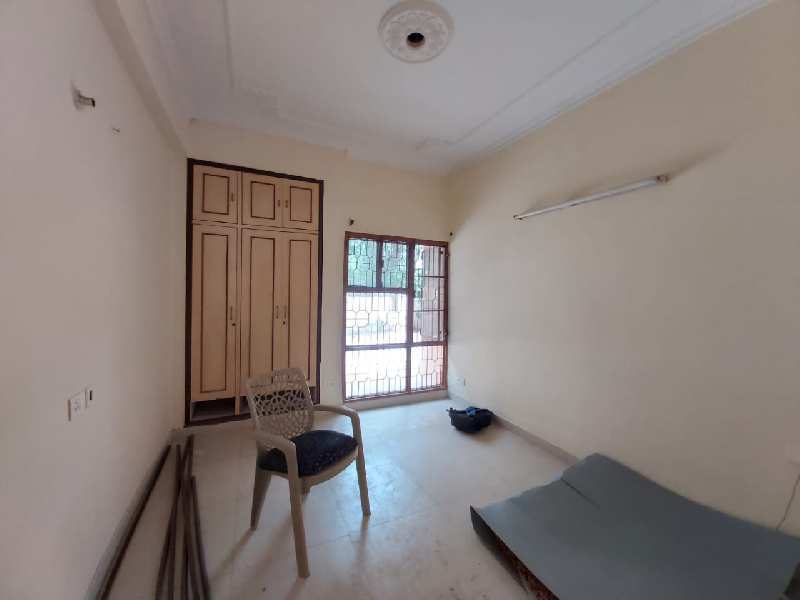 For Rent 3 BHK Ground Floor With Kitchen, Washroom, Drawing, Dinning, Sector 48 Chandigarh
