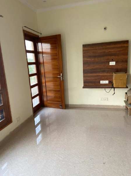 For Rent 2 BHK On First Floor With Park Facing, Modular Kitchen With Automatic Chimney, Geyser, Attached Washroom , Led Panels, Roof Top, Almirahs In All Room 6 Well Ventilated Large Balconies Of 1 Kanal Kothi  Facing 200 ft Road In Sector 77 Mohali