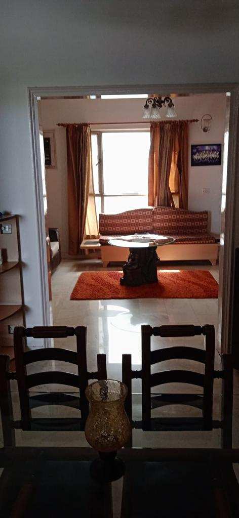 4bhk fully furnished flat avaliable for lease