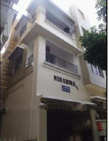 2 BHK Flats & Apartments for Sale in Jadavpur, Kolkata