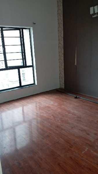 3 BHK Flats & Apartments for Rent in E M Bypass, Kolkata