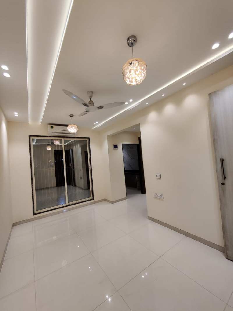 1 BHK Flats & Apartments for Sale in Dombivli East, Thane (725 Sq.ft.)