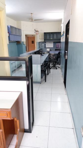 675 Sq.ft. Office Space for Sale in Market Yard, Pune