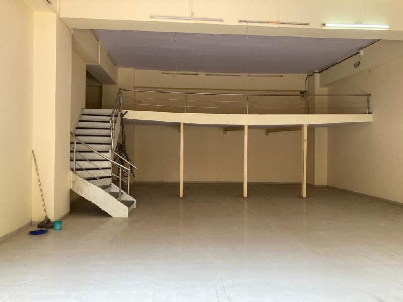 Office space / Godown on rent in partition available also
