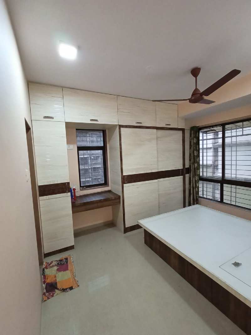 1 BHK Flats & Apartments For Sale In Mulund, Mumbai (350 Sq.ft.)
