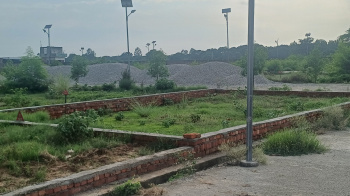 Park Facing 112.5 sq mtr plot in sector 15 New Moradabad