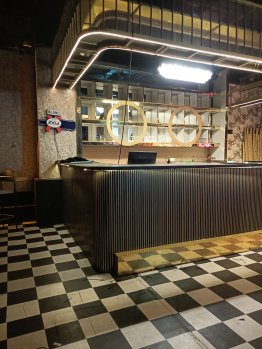 Premium Rooftop Lounge & Bar For Sae