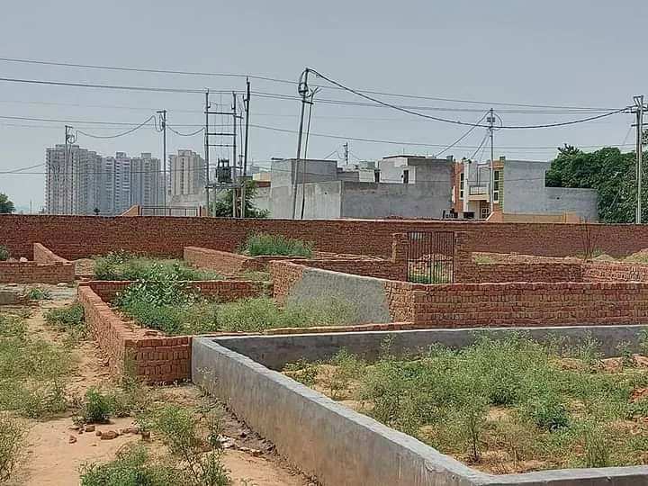 100 Sq. Yards Residential Plot for Sale in Sector 11, Noida