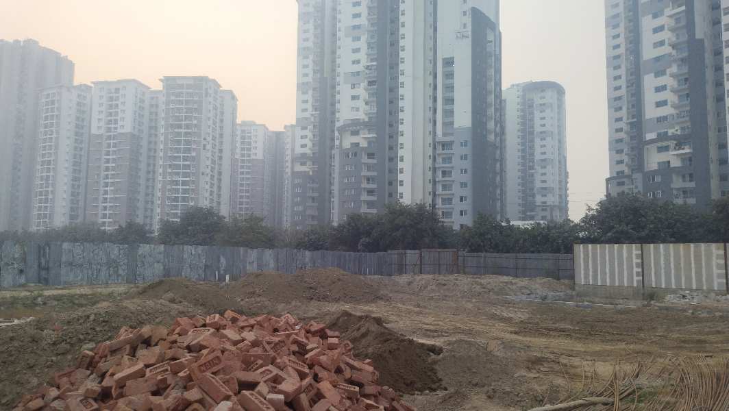 3 BHK Builder Floor for Sale in Sector 107, Noida (1350 Sq.ft.)