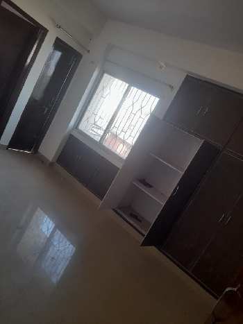 3 Bhk semi furnished flat kanke chandani chowk