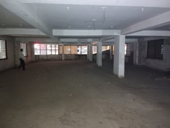 2100 Sqft commercial showroom available for rent at prime location Firayalal Main road.