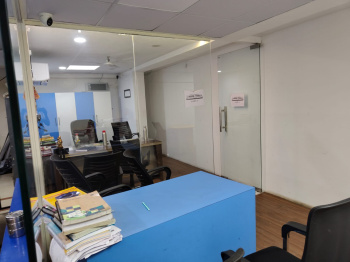 This !000 sqft and 1800 sqft commercial space is available on the prime location of ranchi