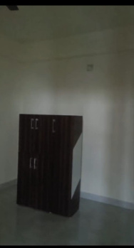 This 3 BHK flat comes with 2 bathrooms set in 1350 sq.ft.