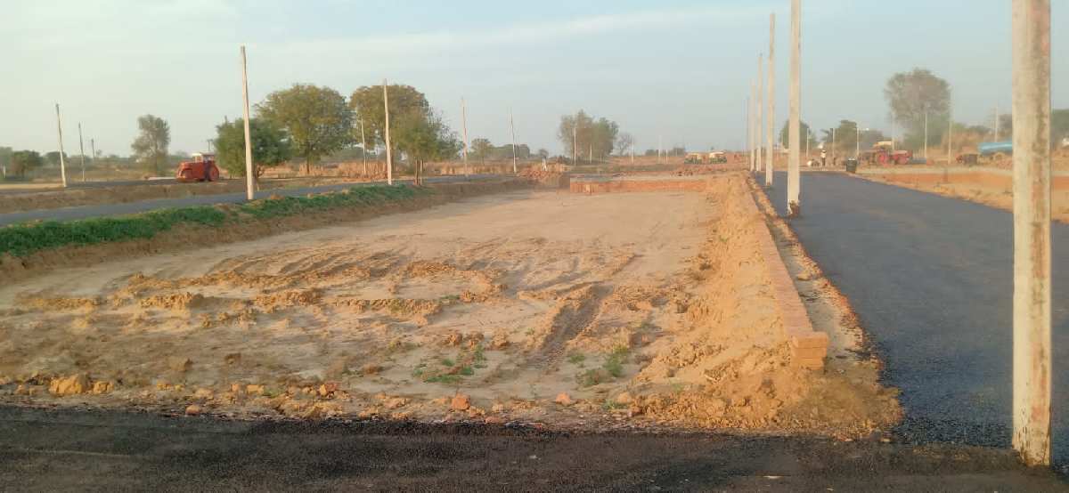 200 Sq. Yards Residential Plot for Sale in Tilapta Village, Greater Noida