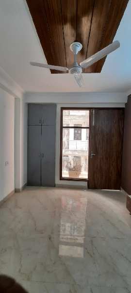 3 BHK Flats & Apartments for Rent in Indira Enclave, Saket, Delhi (900 Sq.ft.)