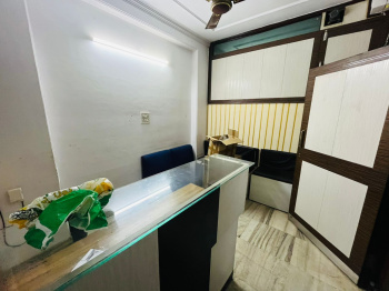 Office Space for Rent in Bharat Nagar, New Friends Colony, Delhi (500 Sq.ft.)