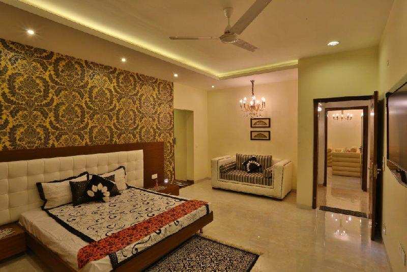 5 BHK Flats & Apartments for Rent in S. A. S. Nagar, Mohali (3000 Sq.ft.)
