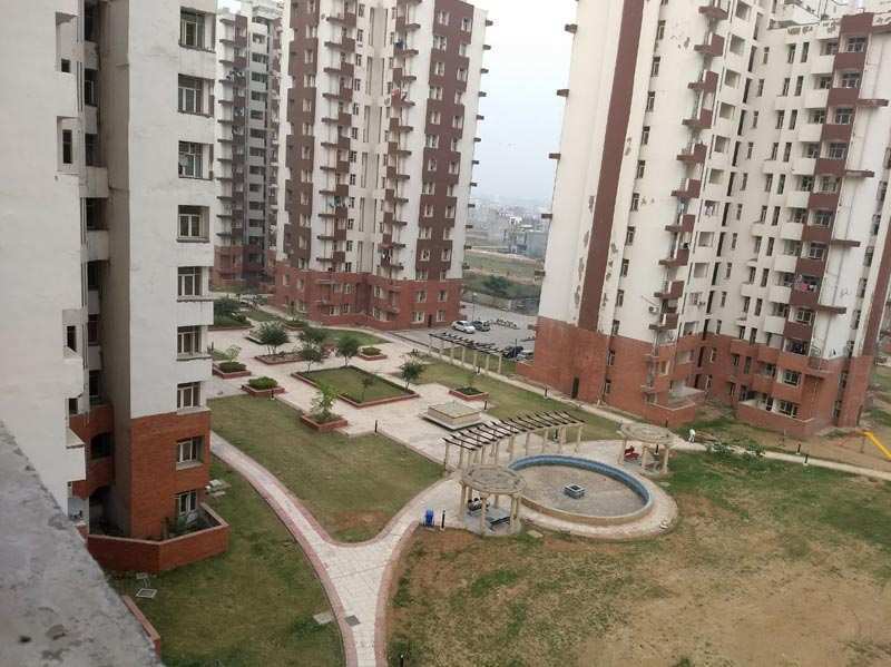4 BHK Flats & Apartments for Sale in Sunny Enclave, Mohali (3750 Sq.ft.)
