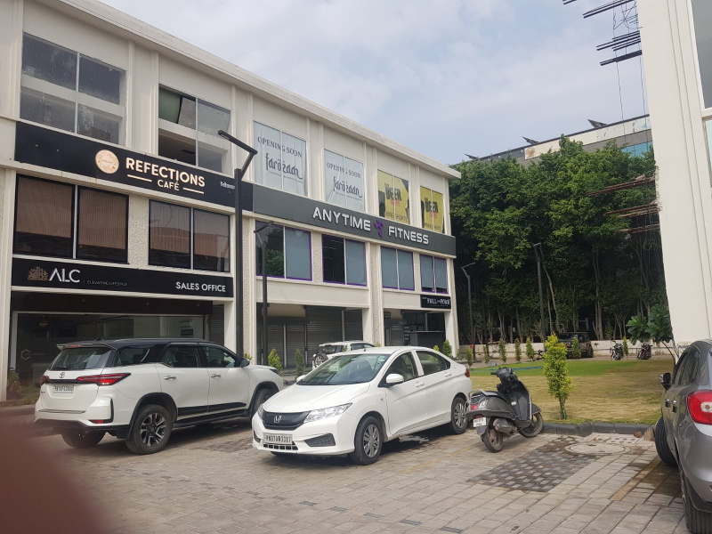 2196 Sq.ft. Commercial Shops for Sale in Sector 68, Mohali
