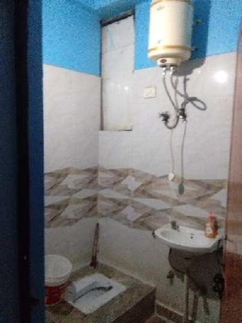 Property for rent in New Manglapuri, Delhi