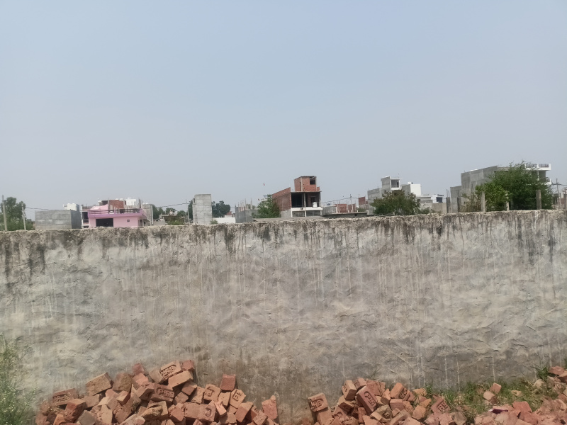2000 Sq.ft. Residential Plot for Sale in Uttar Pradesh