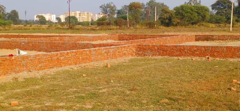 Residential Plot for Sale in Safedabad, Lucknow (1350 Sq.ft.)