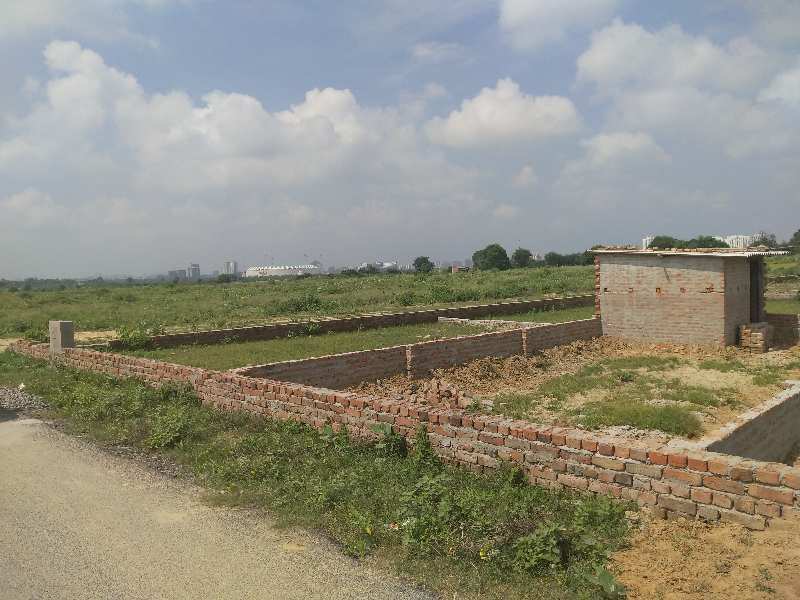 residential plots in gomtinagar extension