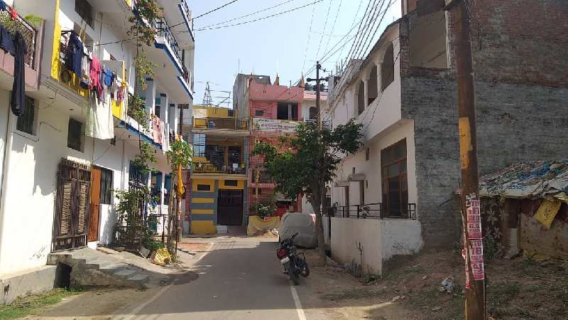 residential plot vineet khand 1