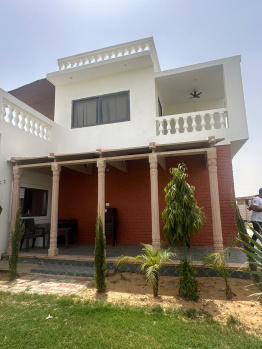 Fully developed farm house in Sultanpur Village