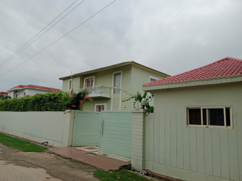 Villa for Sale in Peerumadara, Nainital (10000 Sq.ft.)