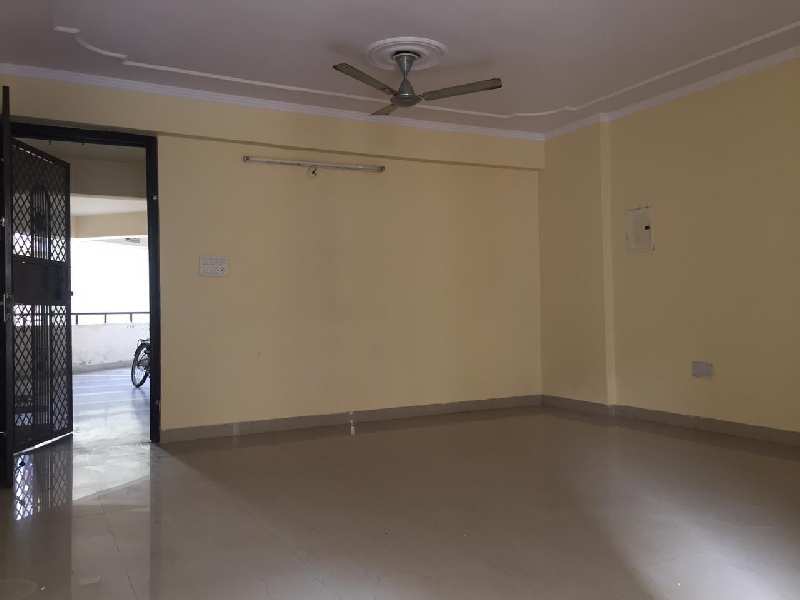3 BHK Flats & Apartments for Sale in Alwar Bypass Road, Bhiwadi (1400 Sq.ft.)