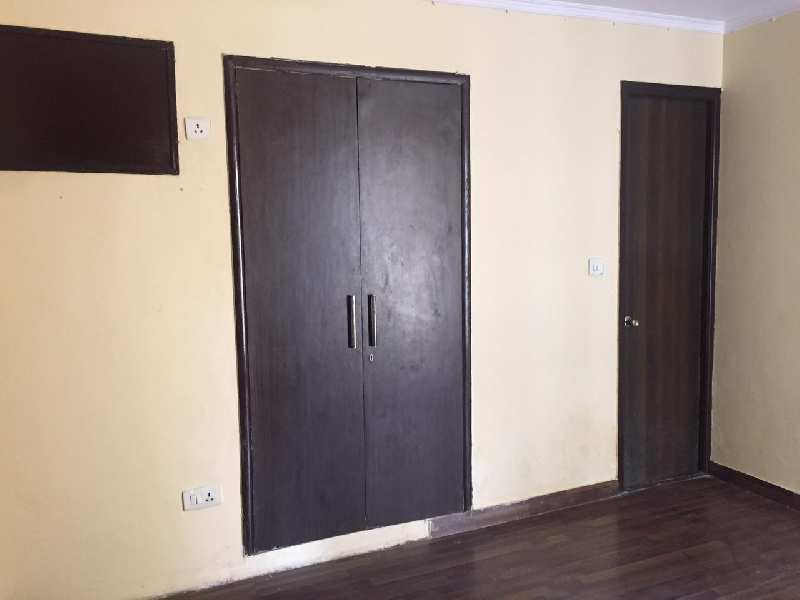 3 BHK Flats & Apartments for Sale in Alwar Bypass Road, Bhiwadi (1305 Sq.ft.)