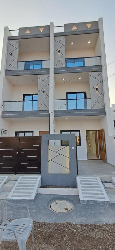 4 BHK Individual Houses For Sale In Sadhu Vasvani Road, Rajkot (480 Sq.ft.)