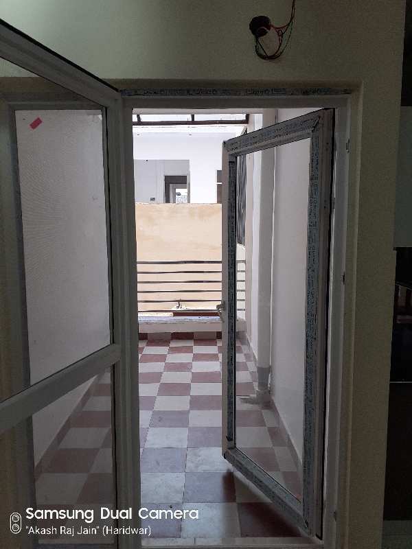 2 Bhk Flat is Available For Rent At Delhi Road Roorkee
