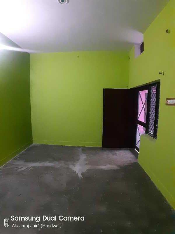 A Separate Portion of 2 Room Set is available for rent at west Shiv puram , Paniyala Road Roorkee