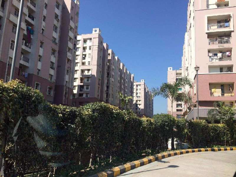 2 Bhk flat available for RESALE