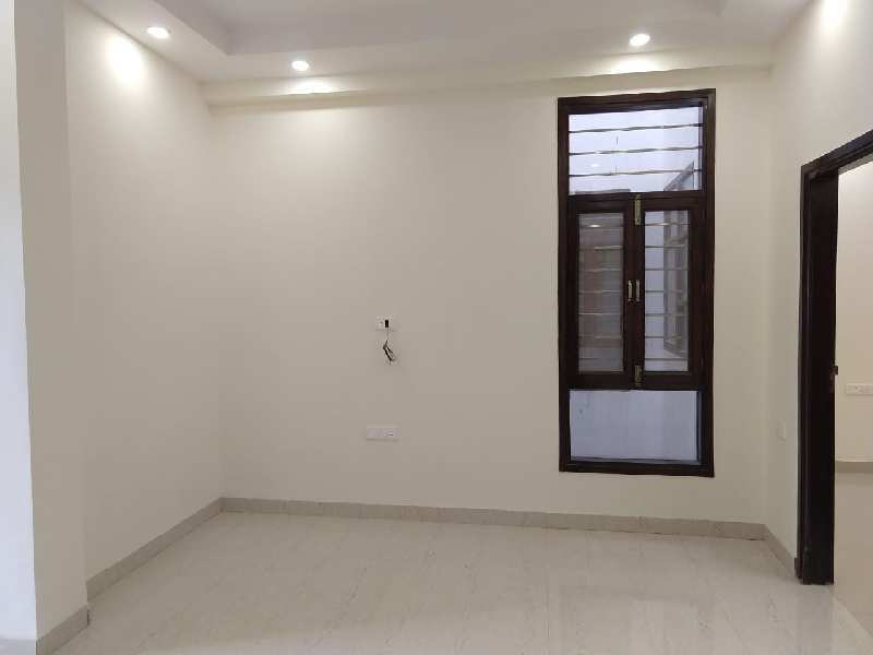 3 BHK Flats & Apartments for Sale in Dayal Bagh, Agra (1350 Sq.ft.)