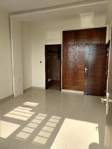 3 BHK Flats & Apartments for Sale in Dayal Bagh, Agra (1350 Sq.ft.)