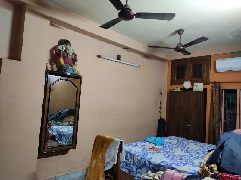 2 BHK Flats & Apartments for Sale in Mandirtala, Kolkata (710 Sq.ft.)