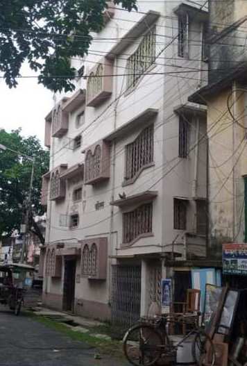 3 BHK Flats & Apartments for Sale in Sinthi More, Kolkata (849 Sq.ft.)