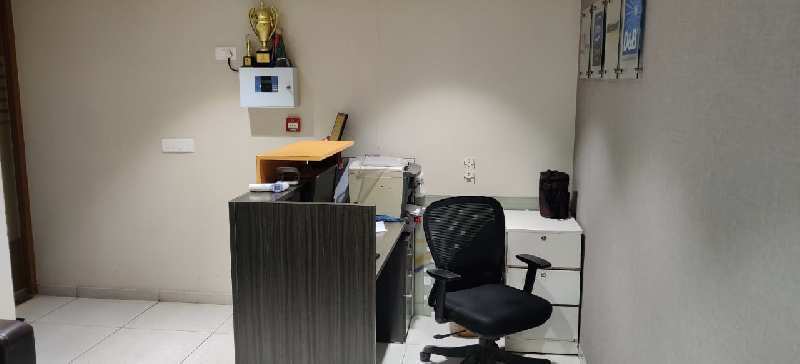 2200 Sq.ft. Office Space for Rent in Prahlad Nagar, Ahmedabad