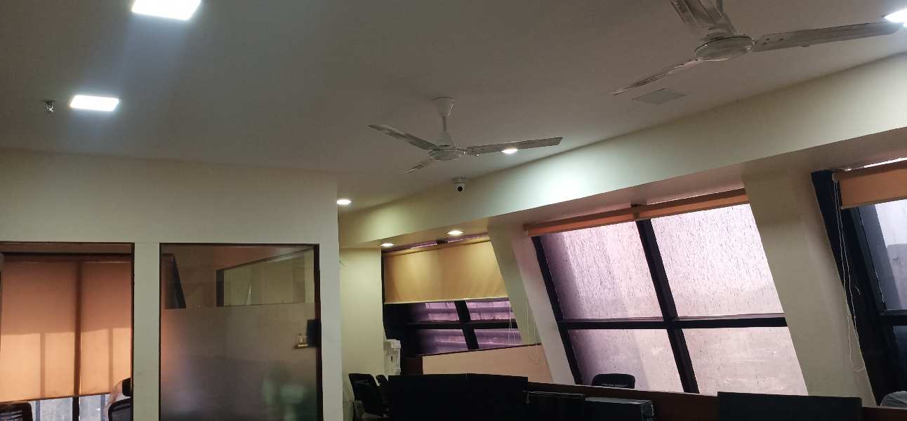 850 Sq.ft. Office Space for Rent in Navrangpura, Ahmedabad