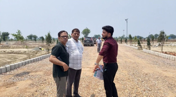 200 Sq. Yards Commercial Lands /Inst. Land for Sale in Tappal, Aligarh