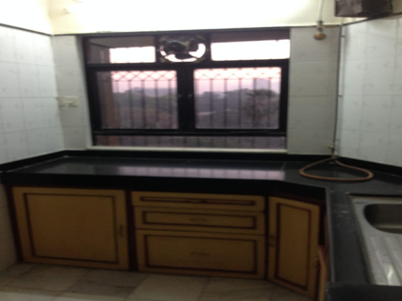 3 BHK Flats & Apartments for Sale in Mulund West, Mumbai (1370 Sq.ft.)