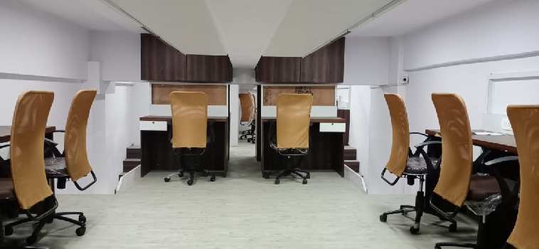 lAVISH oFFICE SPACE WITH 35 WORKSTATION
