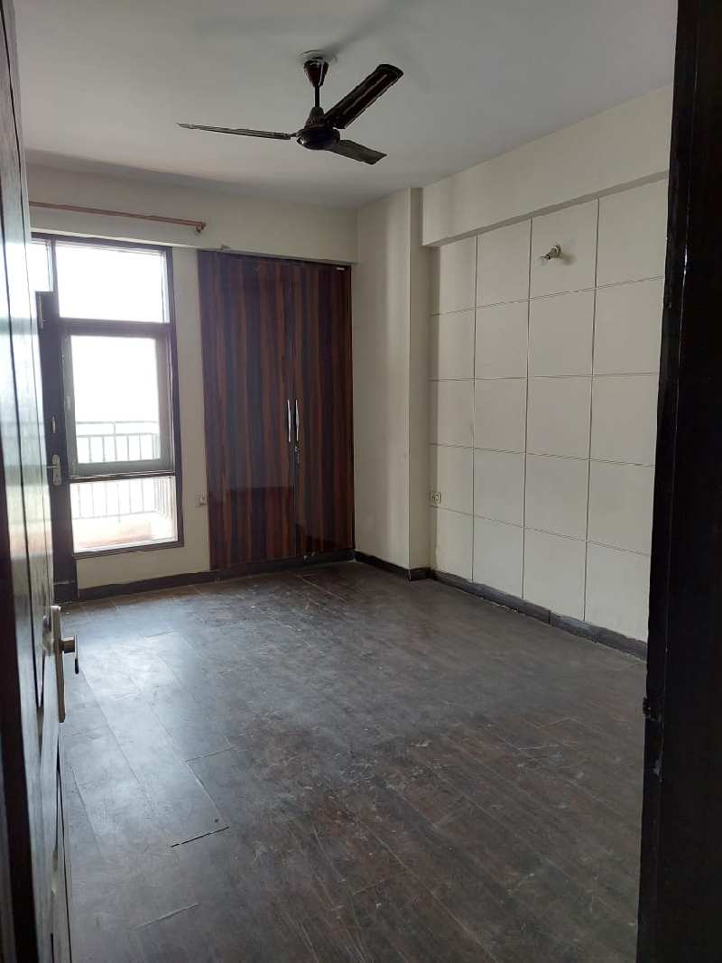 2 bhk plus study room flat for sale  in Assotech the nest crossing republic Ghaziabad