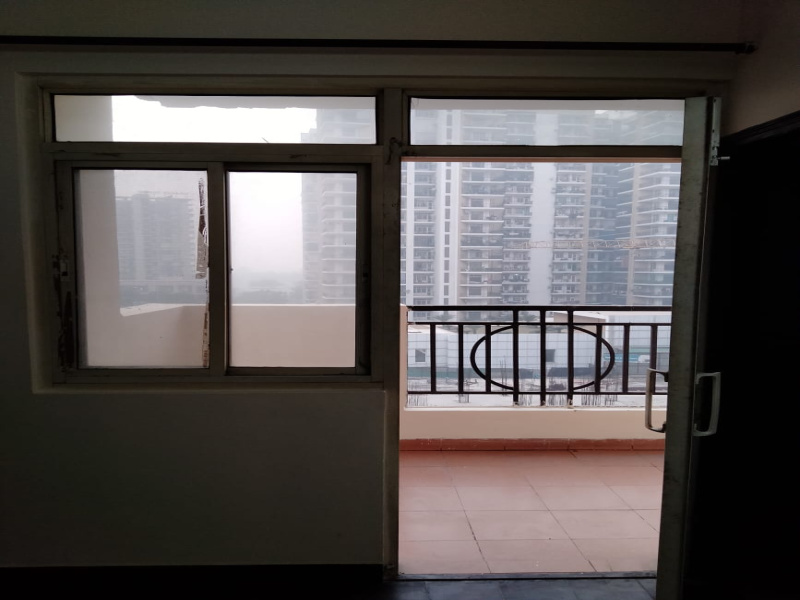 2 bhk flat for rent in Gh 07 , Crossing Republic Ghaziabad